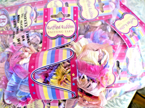 Ruffled ribbon eyelash - ruffled,