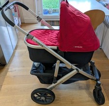 UPPAbaby Vista buggy + carry cot / bassinet + rain covers + accessories
