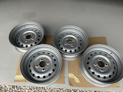 Tr6 steel wheels - tr6,