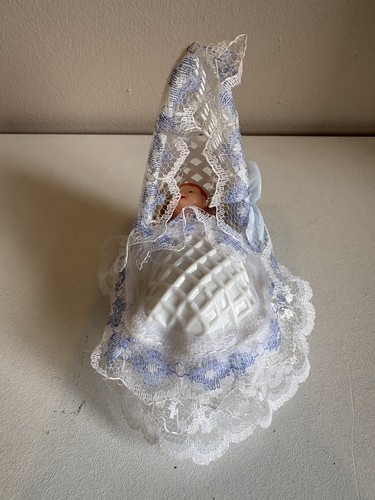 Unusual white plastic dolls - unusual,