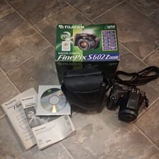 Fujifilm FinePix S602 zoom