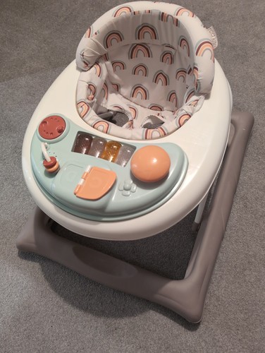 Red kite baby round - kite,