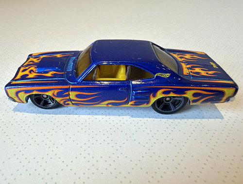 Hot wheels dodge - 69,