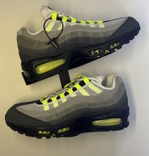 Shoe/Trainers/Sneaker Wall