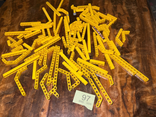 Over 100pcs lego - 100pcs,
