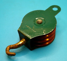 Meccano triple sheave green
