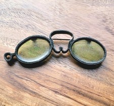 MR. WE Brutalist Brooch Plique