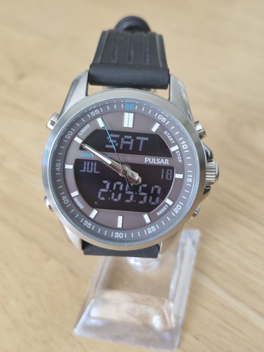 Pulsar digital dial mens watch - dial,