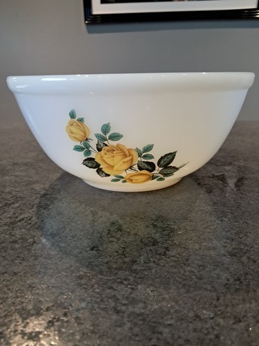 Vintage opalware pyrex yellow - vintage,