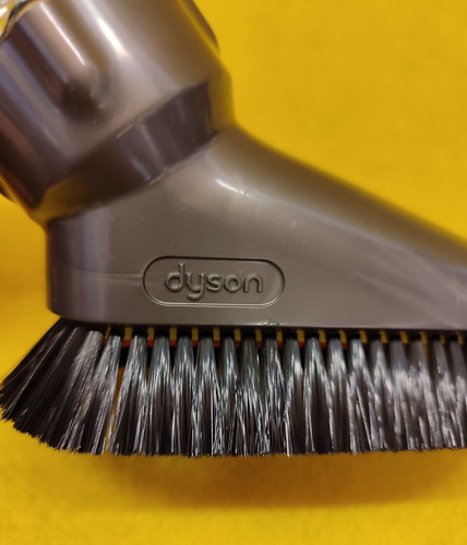 Dyson top dusting - up,