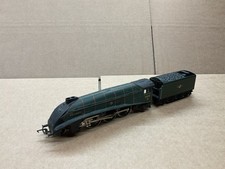 HORNBY OO GAUGE STEAM LOCOMOTIVE 4-6-2 A4 CLASS BR GREEN MALLARD R.309 READ !