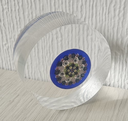 Vintage lucite round - lucite,