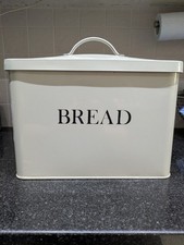 Vintage Style Bread Bin By