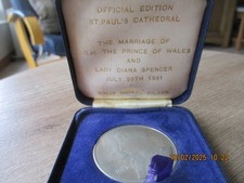 1981 Prince Charles and Lady Diana Spencer's wedding crown.tower Mint Edition