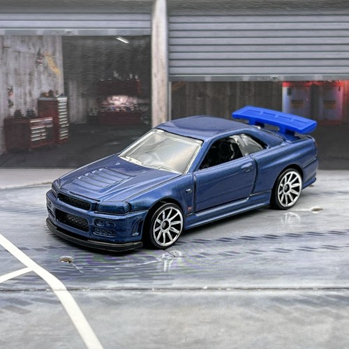 Hot wheels nissan skyline - skyline, gt-r