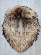 Women's fur collar made of