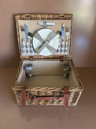 Picnic basket wicker - -,