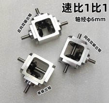 90 Degree Right Angle Transmission Reversing Gearbox Dual Output Shaft Bevel