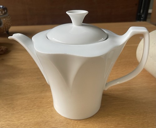 Minimalist white porcelain - minimalist,
