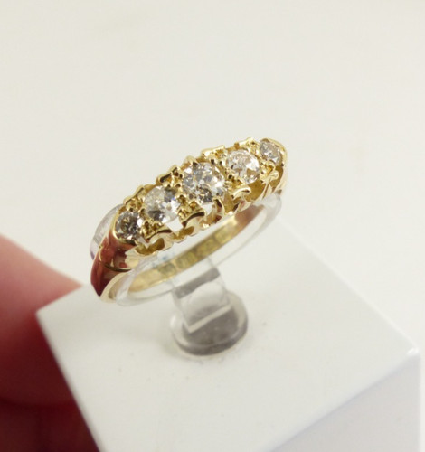 18ct gold diamond ring - gold, gypsy