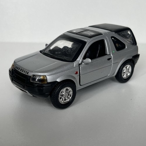 Halsall land rover freelander - land,