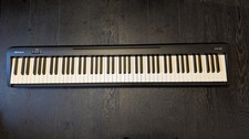 Roland FP-10 Digital Piano