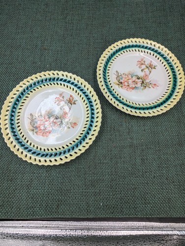 Antique pair ribbon plates - pair,