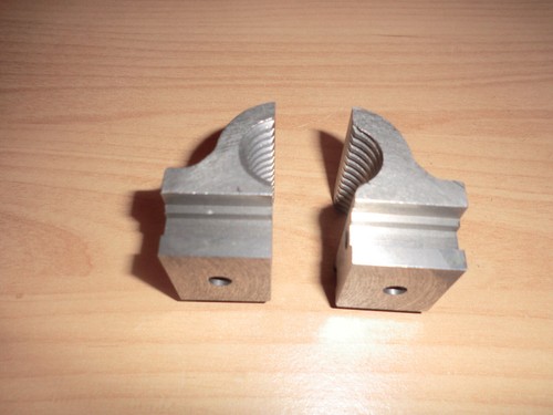 Castle nut metric - half, for