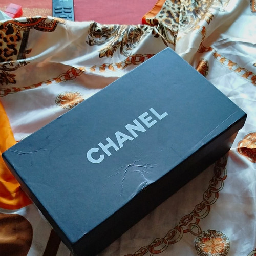 Chanel black leather ballet - chanel,