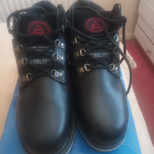 Work boots size - ,