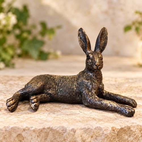 Bronze effect lying - bronze,