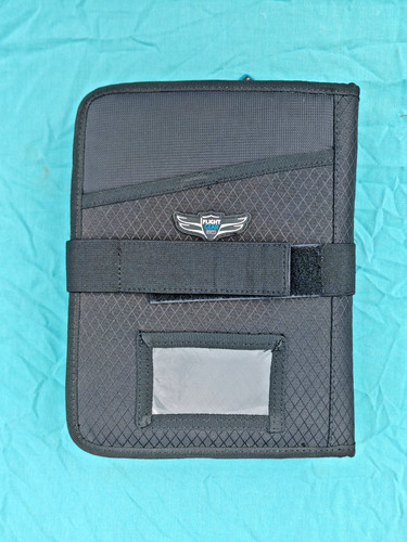 Sporty flight gear pilots - flight,