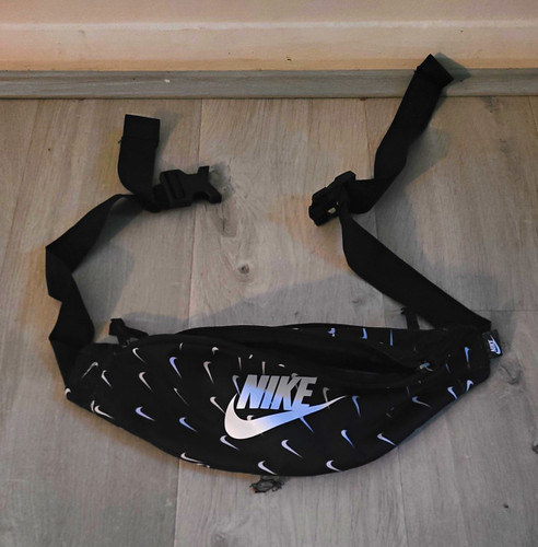 Nike black synthetic bumbag - black,