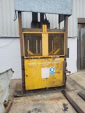 Cardboard/Plastic Vertical