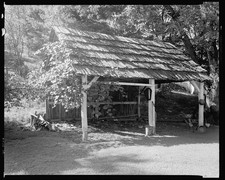 Mast Weaving House,Valle
