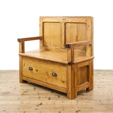 Rustic Pitch Pine Settle Bench