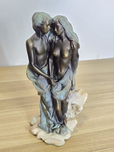 Vintage italian resin - vintage,