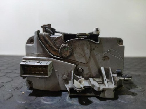 Front door lock peugeot 306 - front,