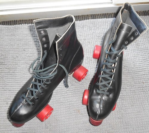 Vintage official roller - vintage,