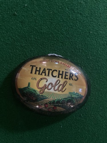 Thatchers gold pump badge - gold,