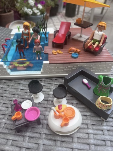 Playmobil 5075 swimming pool