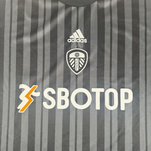Leeds united football shirt - united,