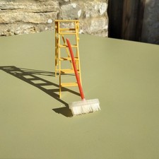 VINTAGE DOLLS HOUSE 1960's TRIANG SPOT ON JENNY'S HOME LADDER & BROOM