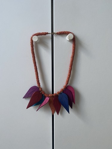 Vintage colorful carved - colorful,,