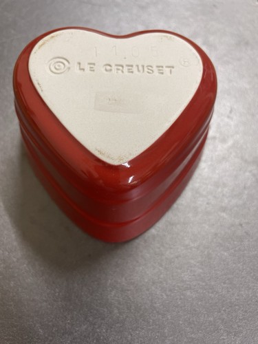 Creuset heart shaped red - le,