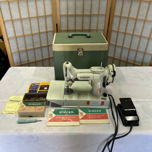 Vintage 221k singer - vintage,