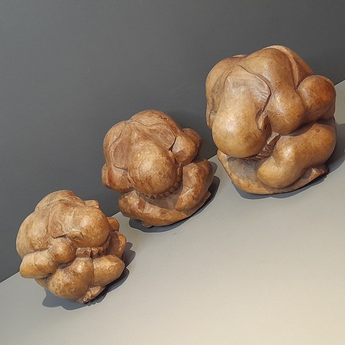 Weeping buddha set crying - of,