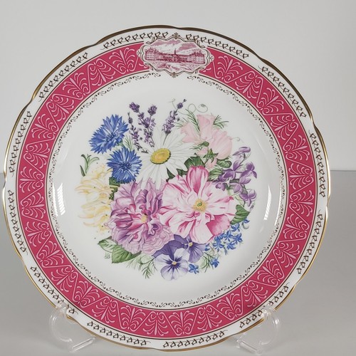 Wedgwood collector display - wedgwood,