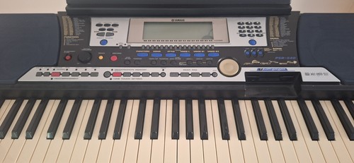Yamaha psr 540 keyboard with - yamaha,