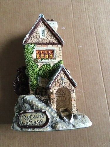 Memory lane cottages - lane,